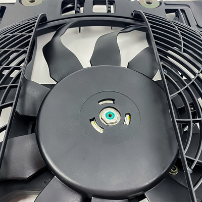 4kg Automóveis sistemas elétricos radiador ventilador de arrefecimento 300W Voltagem OEM compatível