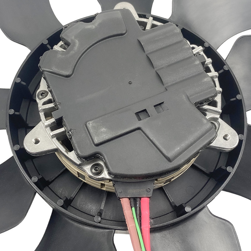 Nível 600W ISO TS15949 Sistema de refrigeração do motor de automóvel Ventilador de refrigeração Para Volkswagen Touareg